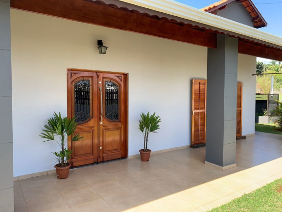 Imóvel com 3 Quartos à Venda, 1.000 m² em Loteamento Aeródromo Vale Eldorado - Bragança Paulista