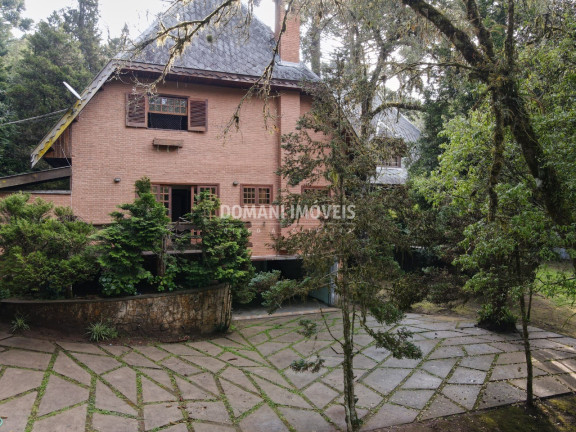 Casa com 6 Quartos à Venda, 530 m² em Região Do Atalaia - Campos Do Jordão