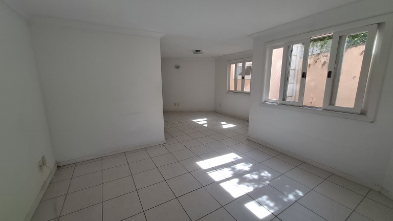 Imagem Casa com 3 Quartos à Venda, 149 m² em Piratininga - Niterói