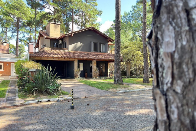 Imagem Casa de Condomínio com 4 Quartos à Venda, 290 m² em Praia De Atlântida - Xangri-lá Imagem Casa de Condomínio com 4 Quartos à Venda, 290 m² em Praia De Atlântida - Xangri-lá