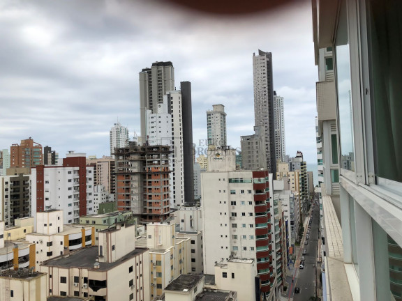 Imagem Apartamento com 4 Quartos à Venda, 140 m² em Centro - Balneário Camboriú Imagem Apartamento com 4 Quartos à Venda, 140 m² em Centro - Balneário Camboriú
