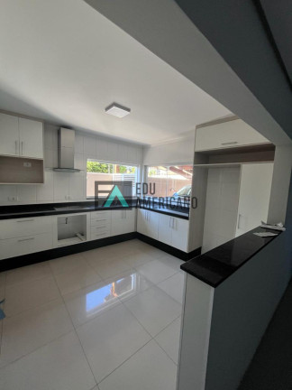 Imagem Casa com 3 Quartos à Venda, 145 m² em Jardim Do Lago - Atibaia Imagem Casa com 3 Quartos à Venda, 145 m² em Jardim Do Lago - Atibaia