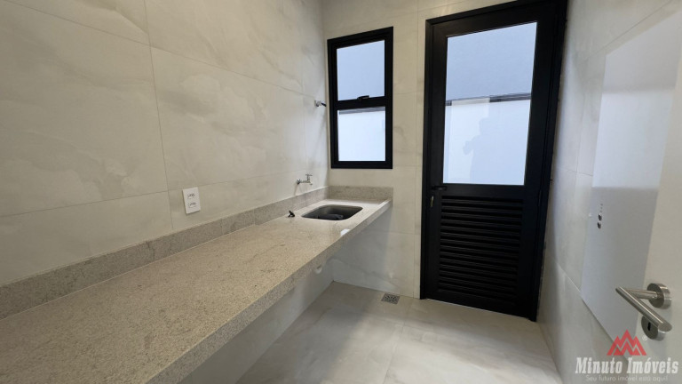 Imagem Sobrado com 3 Quartos à Venda, 279 m² em Jardim Samambaia - Jundiaí
