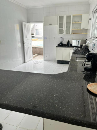 Imagem Casa com 4 Quartos à Venda, 362 m² em Vila Tupi - Praia Grande Imagem Casa com 4 Quartos à Venda, 362 m² em Vila Tupi - Praia Grande