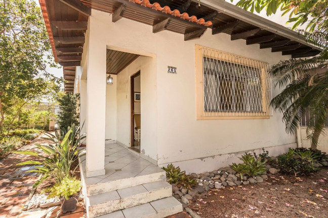Imagem Casa com 3 Quartos à Venda, 151 m² em Santa Maria Goretti - Porto Alegre