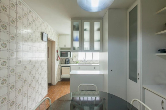 Imagem Imóvel com 3 Quartos à Venda, 198 m² em Jardim Europa - São Paulo Imagem Imóvel com 3 Quartos à Venda, 198 m² em Jardim Europa - São Paulo