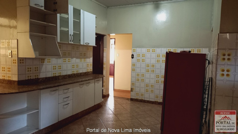 Imagem Casa com 4 Quartos à Venda, 150 m² em Centro - Nova Lima