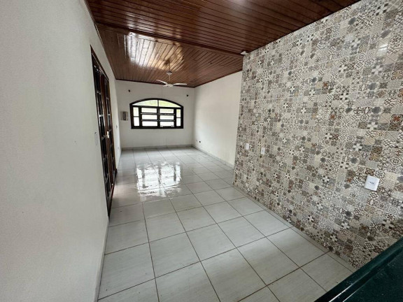 Imagem Casa com 2 Quartos à Venda, 85 m² em Balneário Copacabana - Caraguatatuba