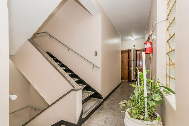 Imagem Apartamento com 2 Quartos à Venda, 77 m² em Santana - Porto Alegre