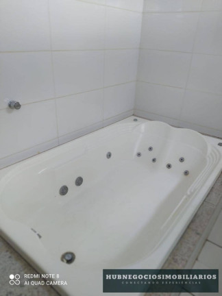 Imagem Casa com 3 Quartos à Venda,  em Ibituruna - Montes Claros