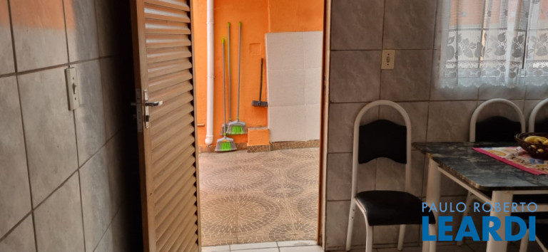 Imagem Sobrado com 3 Quartos à Venda, 244 m² em Olímpico - São Caetano Do Sul Imagem Sobrado com 3 Quartos à Venda, 244 m² em Olímpico - São Caetano Do Sul