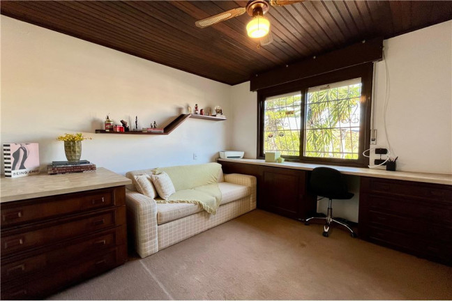 Imagem Casa com 3 Quartos à Venda, 300 m² em Jardim Carvalho - Porto Alegre Imagem Casa com 3 Quartos à Venda, 300 m² em Jardim Carvalho - Porto Alegre