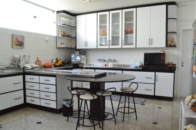 Imagem Casa com 4 Quartos à Venda, 650 m² em Jardim Paulista - São Paulo Imagem Casa com 4 Quartos à Venda, 650 m² em Jardim Paulista - São Paulo