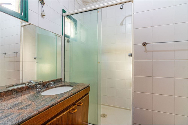 Imagem Imóvel com 4 Quartos à Venda, em Moema - São Paulo Imagem Imóvel com 4 Quartos à Venda, em Moema - São Paulo