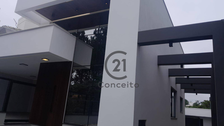 Imagem Casa com 3 Quartos à Venda, 202 m² em Cidade Universitária Pedra Branca - Palhoça
