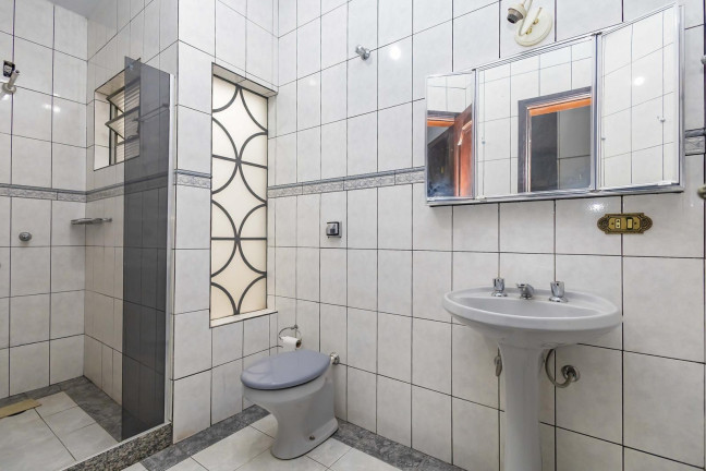 Imagem Casa com 4 Quartos à Venda, 200 m² em Bigorrilho - Curitiba
