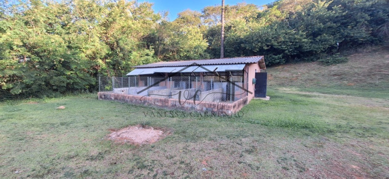 Imagem Imóvel com 2 Quartos à Venda, 4.305 m² em Jardim Camargo (canguera) - São Roque