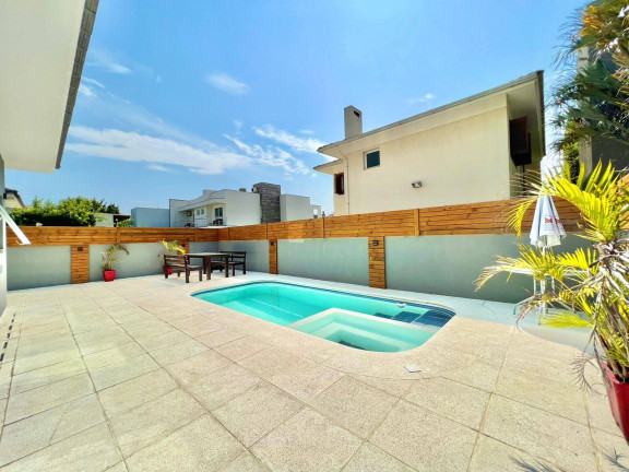Imagem Casa com 3 Quartos à Venda, em Capão Da Canoa Imagem Casa com 3 Quartos à Venda, em Capão Da Canoa