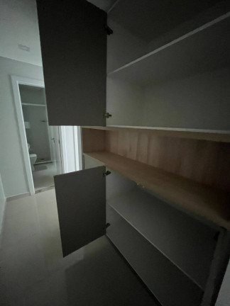 Imagem Sobrado com 3 Quartos à Venda, 187 m² em Pioneiros Catarinenses - Cascavel