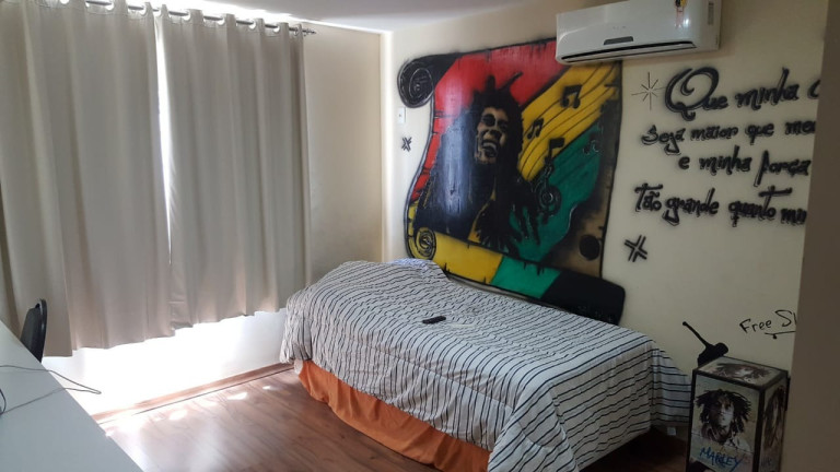 Imagem Casa com 3 Quartos à Venda, em Campo Grande - Rio De Janeiro Imagem Casa com 3 Quartos à Venda, em Campo Grande - Rio De Janeiro