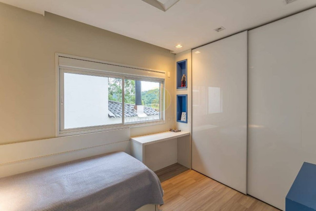 Imagem Casa com 3 Quartos à Venda, 380 m² em Camboriú