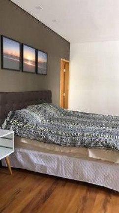 Imagem Casa com 2 Quartos à Venda, 300 m² em Guarapiranga - São Paulo
