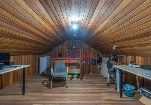 Imagem Casa com 4 Quartos à Venda, 243 m² em Pilarzinho - Curitiba