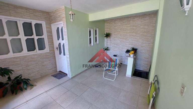 Casa com 2 Quartos à Venda, 100 m² em Centro - São Gonçalo