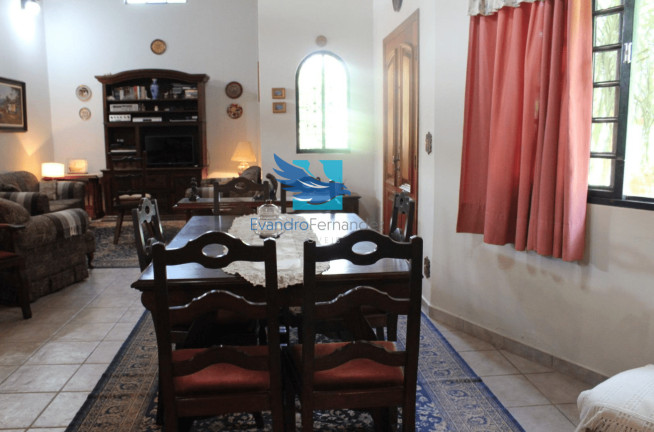 Imagem Casa com 3 Quartos à Venda, 228 m² em Iporanga - Aguas De Sao Pedro