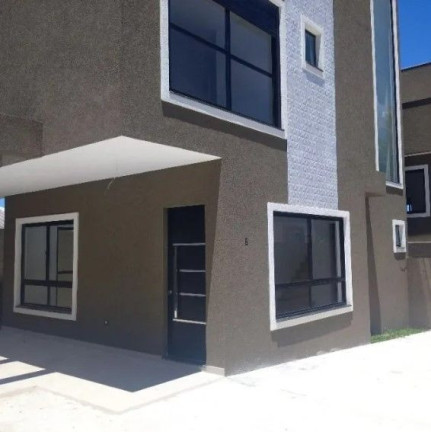 Casa com 3 Quartos à Venda, 132 m² em Xaxim - Curitiba