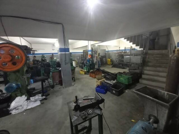 Imagem Galpão à Venda, 52 m² em Jardim Ana Maria - Carapicuíba Imagem Galpão à Venda, 52 m² em Jardim Ana Maria - Carapicuíba