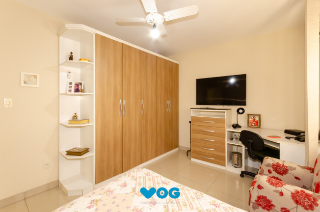 Imagem Casa com 3 Quartos à Venda, 230 m² em Petrópolis - Porto Alegre