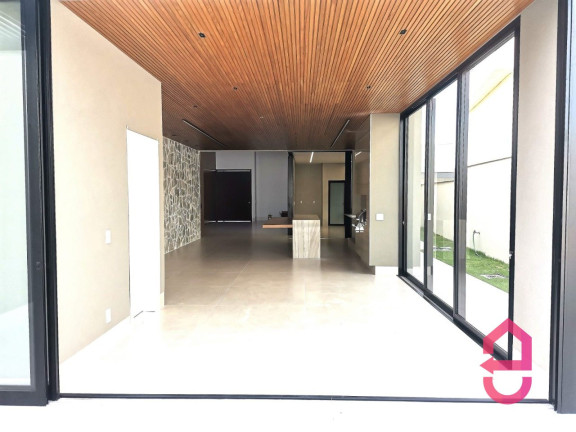 Imagem Sobrado com 4 Quartos à Venda, 384 m² em Avenida Toscana - Goiânia Imagem Sobrado com 4 Quartos à Venda, 384 m² em Avenida Toscana - Goiânia