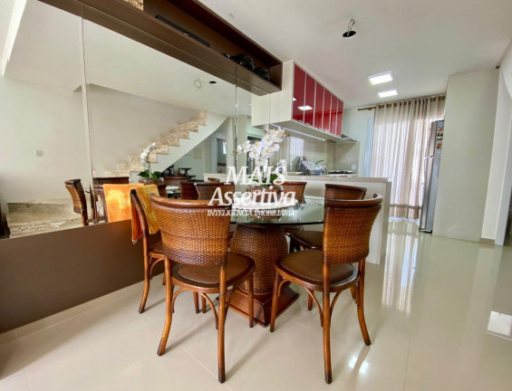 Imagem Sobrado com 2 Quartos à Venda, 87 m² em Centro - Xangri-lá Imagem Sobrado com 2 Quartos à Venda, 87 m² em Centro - Xangri-lá