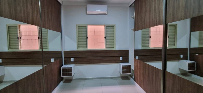 Imagem Casa com 2 Quartos à Venda, 144 m² em Bauru