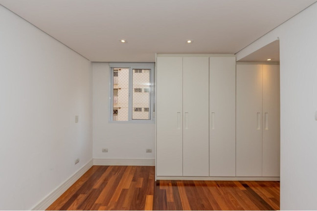 Imagem Apartamento com 3 Quartos à Venda, 138 m² em Itaim Bibi - São Paulo