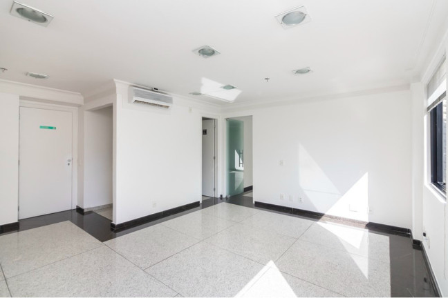 Imagem Sala Comercial à Venda, 62 m² em Moema - São Paulo