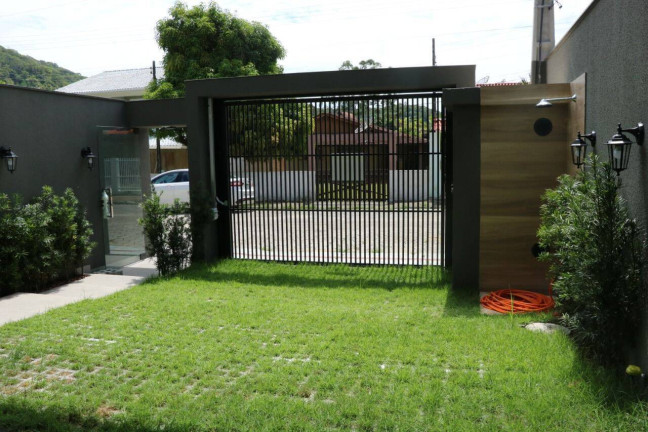 Imagem Casa com 3 Quartos à Venda, 170 m² em Morrinhos - Bombinhas
