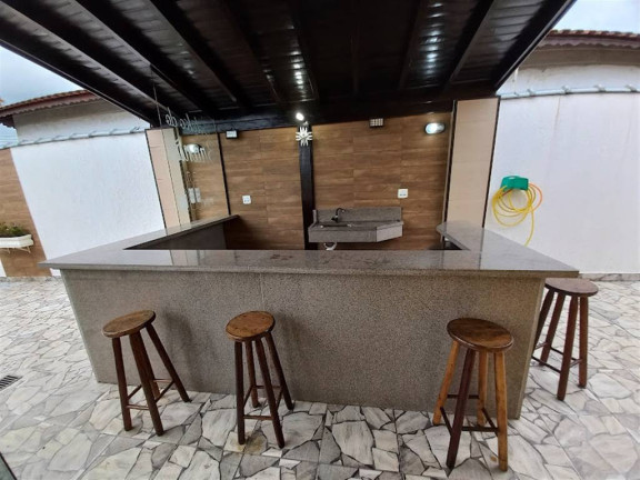 Imagem Casa com 5 Quartos à Venda, 450 m² em Balneário Flórida - Praia Grande Imagem Casa com 5 Quartos à Venda, 450 m² em Balneário Flórida - Praia Grande