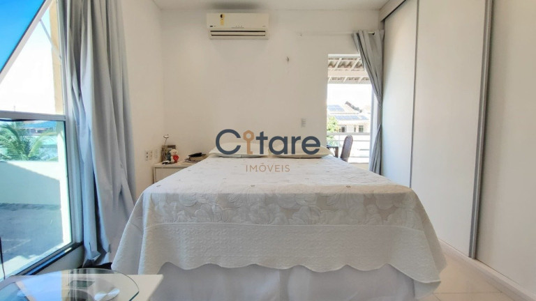 Imagem Casa de Condomínio com 3 Quartos à Venda,  em Lagoa Redonda - Fortaleza