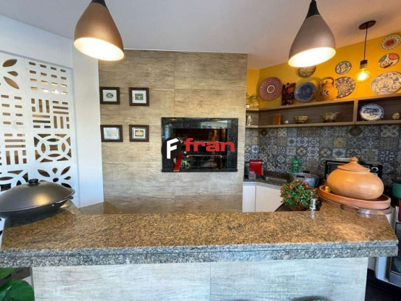 Imagem Casa com 4 Quartos à Venda, 306 m² em Córrego Grande - Florianópolis Imagem Casa com 4 Quartos à Venda, 306 m² em Córrego Grande - Florianópolis