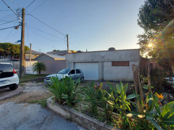 Imagem Casa com 3 Quartos à Venda, 180 m² em Sao Braz - Curitiba Imagem Casa com 3 Quartos à Venda, 180 m² em Sao Braz - Curitiba