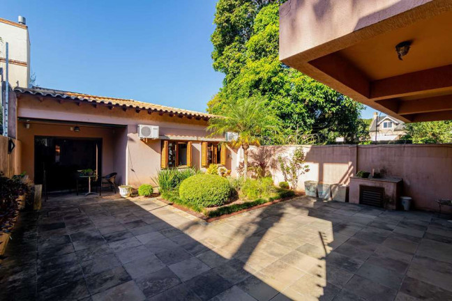 Imagem Casa com 6 Quartos à Venda, 374 m² em Tristeza - Porto Alegre