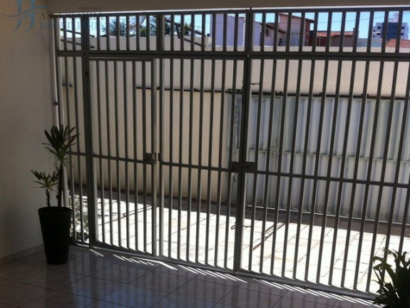 Imagem Casa com 4 Quartos para Alugar ou Temporada, 220 m² em Lagoa Nova - Natal