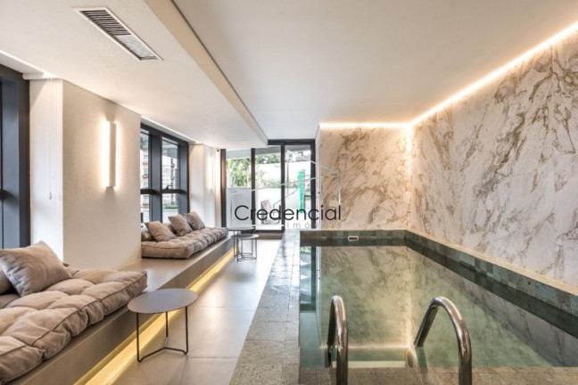 Imagem Apartamento com 3 Quartos à Venda, 240 m² em Cabral - Curitiba