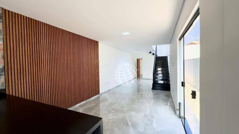 Imagem Casa com 3 Quartos à Venda, 180 m² em Jardim Do Lago - Atibaia Imagem Casa com 3 Quartos à Venda, 180 m² em Jardim Do Lago - Atibaia