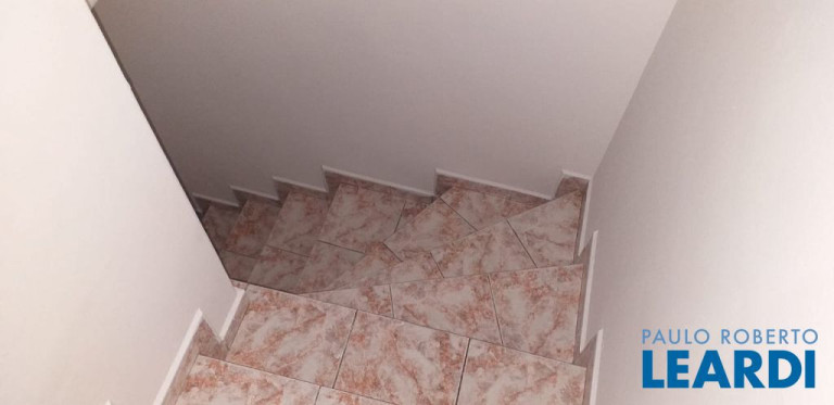 Imagem Sobrado com 7 Quartos à Venda, 258 m² em Vila São Pedro - Santo André Imagem Sobrado com 7 Quartos à Venda, 258 m² em Vila São Pedro - Santo André