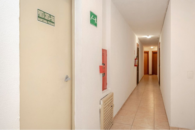 Imagem Imóvel com 2 Quartos à Venda, 48 m² em Teresópolis - Porto Alegre