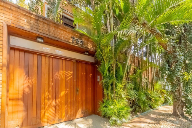 Imagem Casa com 4 Quartos à Venda, 310 m² em Moema - São Paulo Imagem Casa com 4 Quartos à Venda, 310 m² em Moema - São Paulo