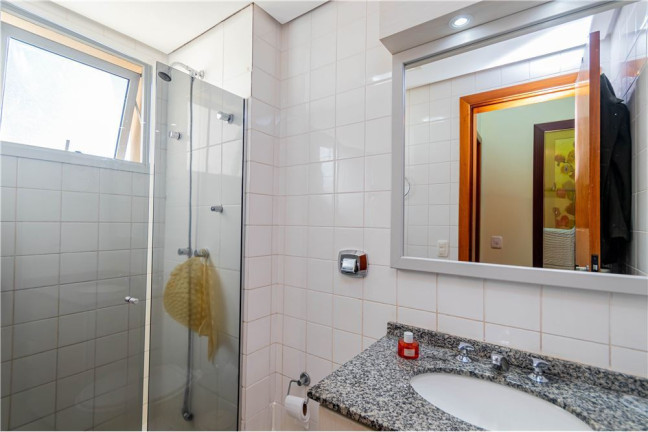 Imagem Apartamento com 3 Quartos à Venda, 200 m² em Menino Deus - Porto Alegre Imagem Apartamento com 3 Quartos à Venda, 200 m² em Menino Deus - Porto Alegre